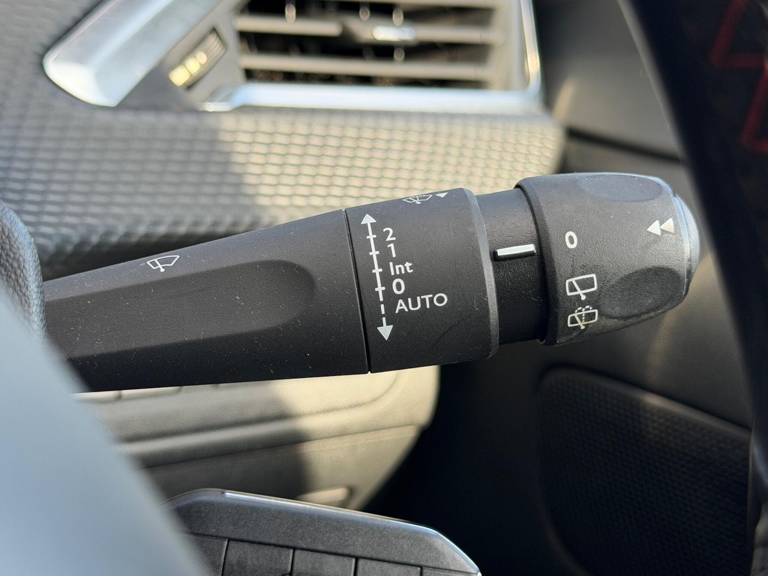 Used Peugeot 2008 2018 for sale - 78115710: Photo 47