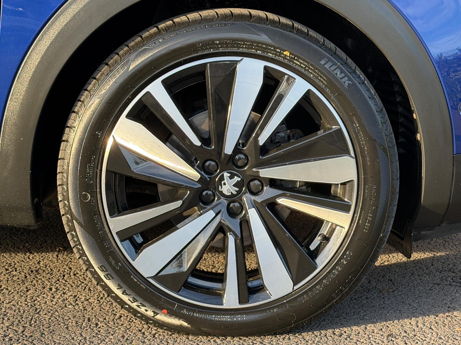 Used Peugeot 3008 2019 for sale - 76887327: Photo 13