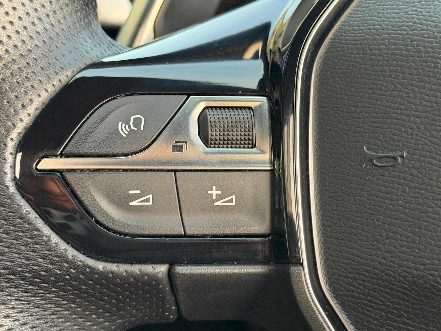 Used Peugeot 3008 2019 for sale - 76887327: Photo 53