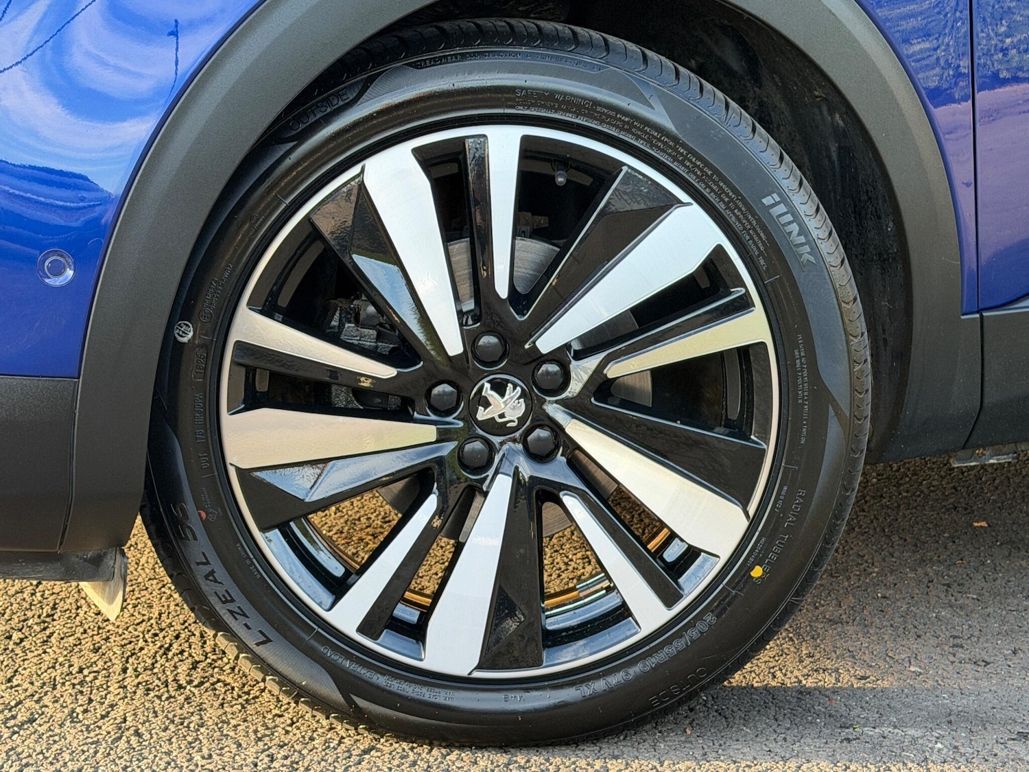 Used Peugeot 3008 2019 for sale - 76887327: Photo 6