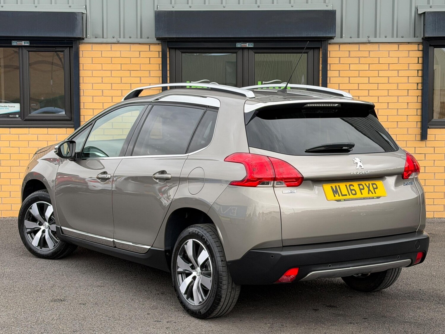 Used Peugeot 2008 2016 for sale - 78100233: Photo 17