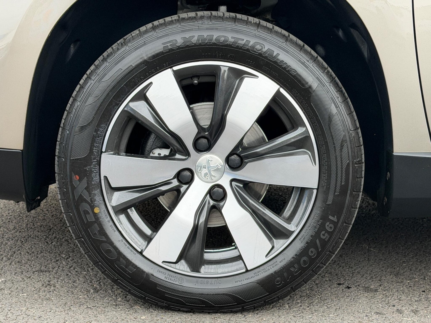 Used Peugeot 2008 2016 for sale - 78100233: Photo 20