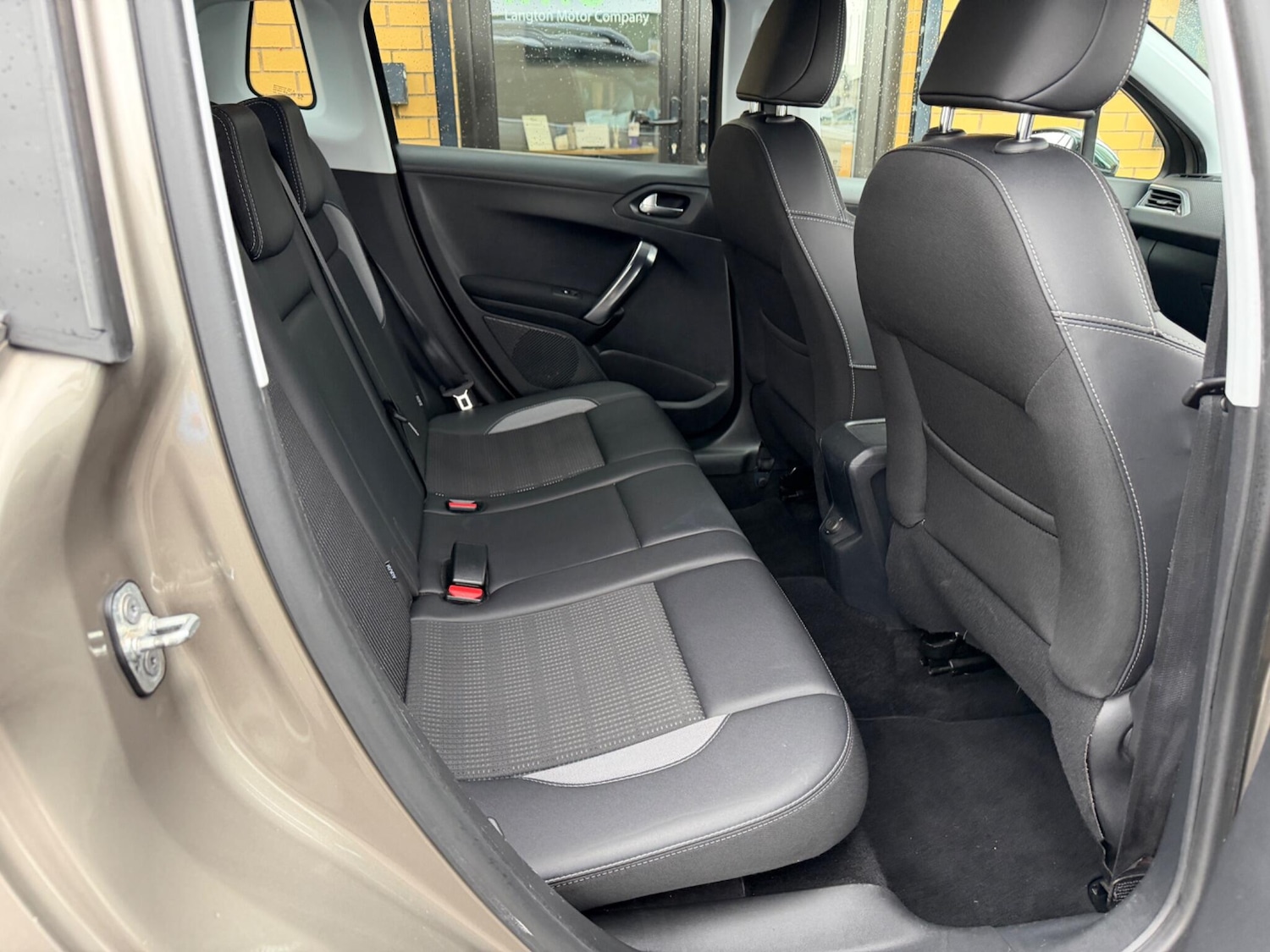 Used Peugeot 2008 2016 for sale - 78100233: Photo 34