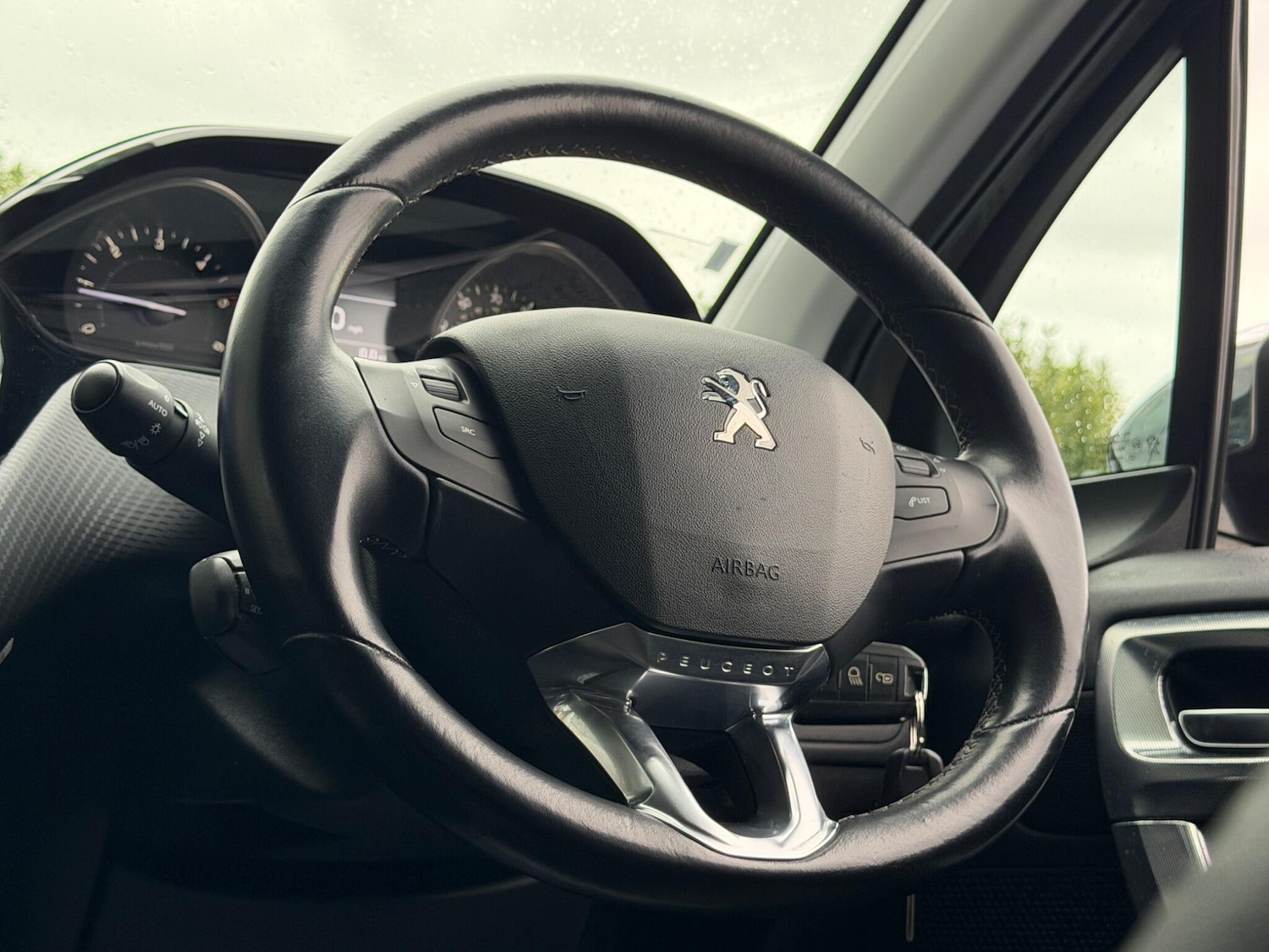 Used Peugeot 2008 2016 for sale - 78100233: Photo 40