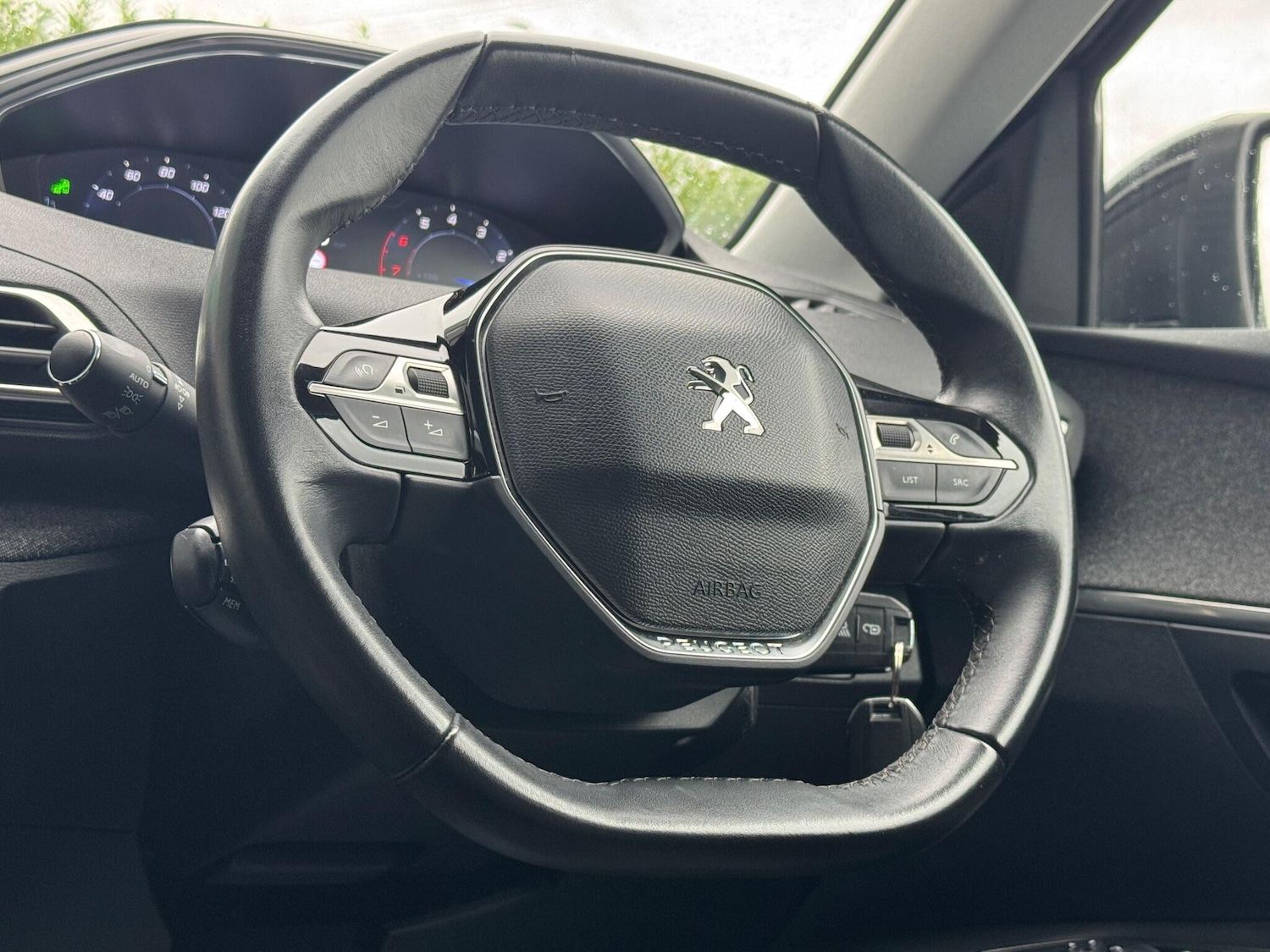 Used Peugeot 3008 2018 for sale - 76886083: Photo 43