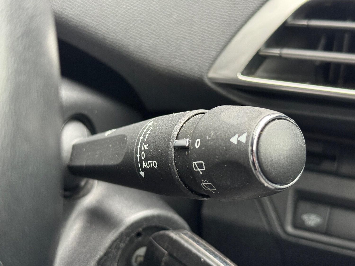 Used Peugeot 3008 2018 for sale - 76886083: Photo 48