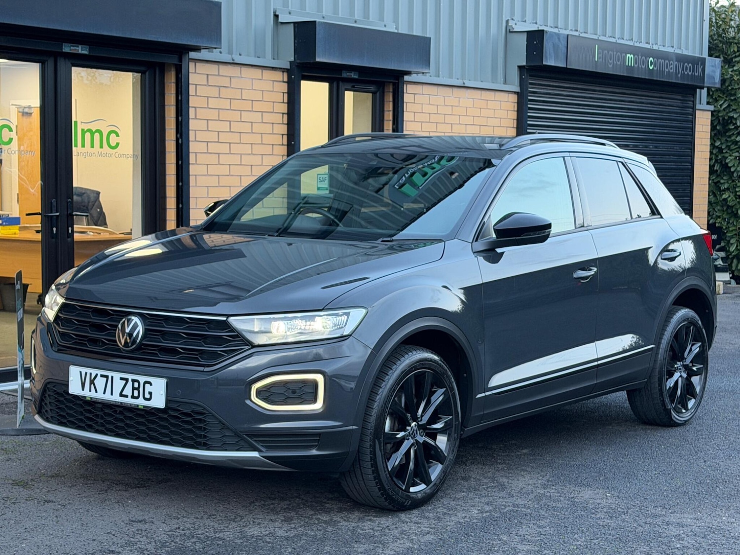 Used Volkswagen T-Roc for sale - 77238183: Photo 25