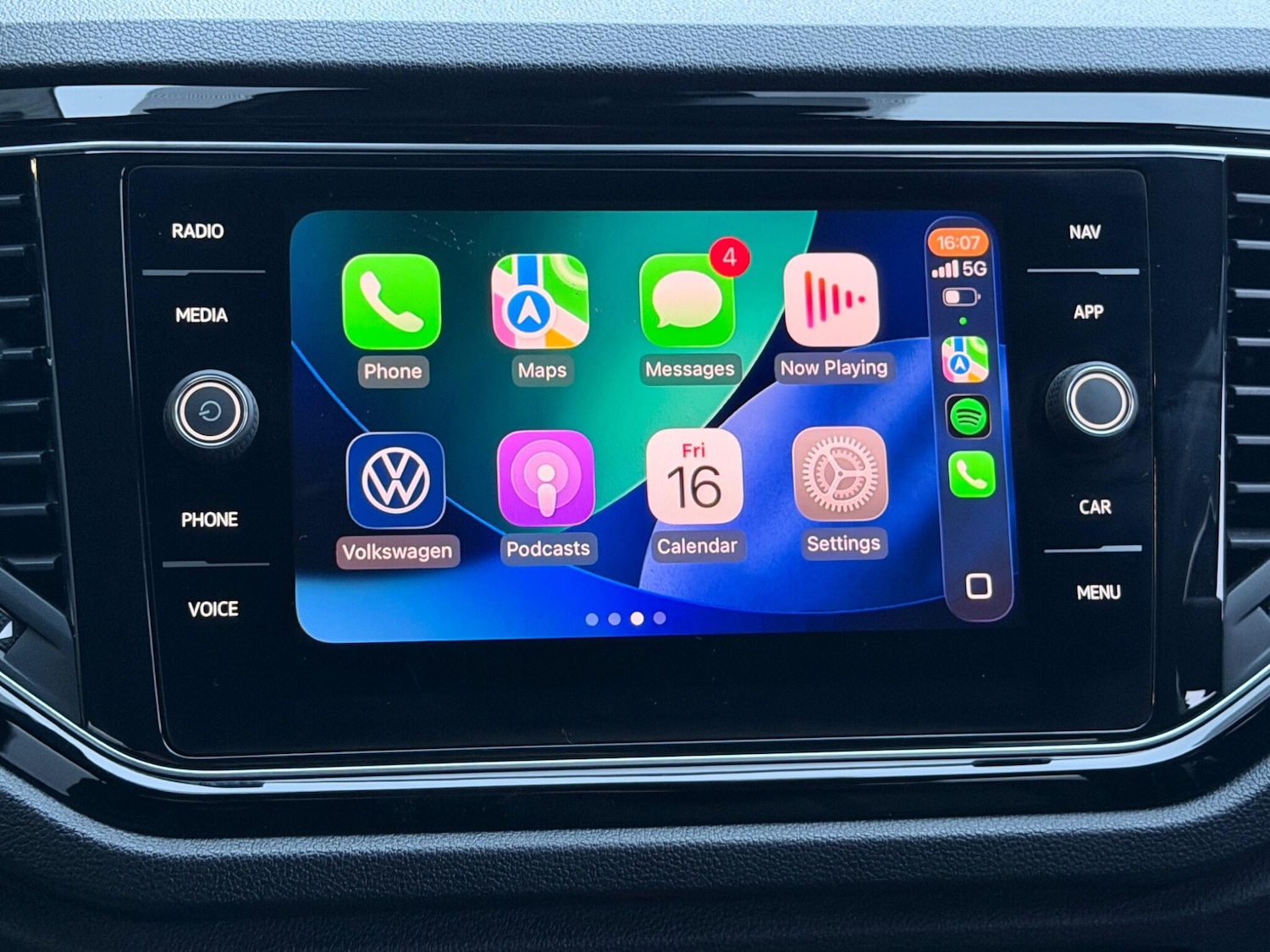 Used Volkswagen T-Roc for sale - 77238183: Photo 42