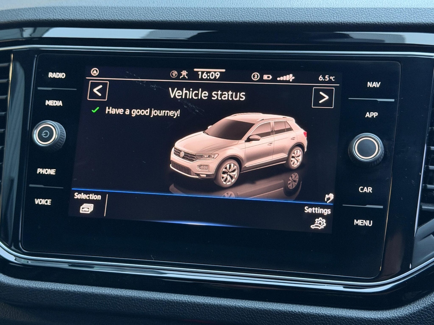 Used Volkswagen T-Roc for sale - 77238183: Photo 55