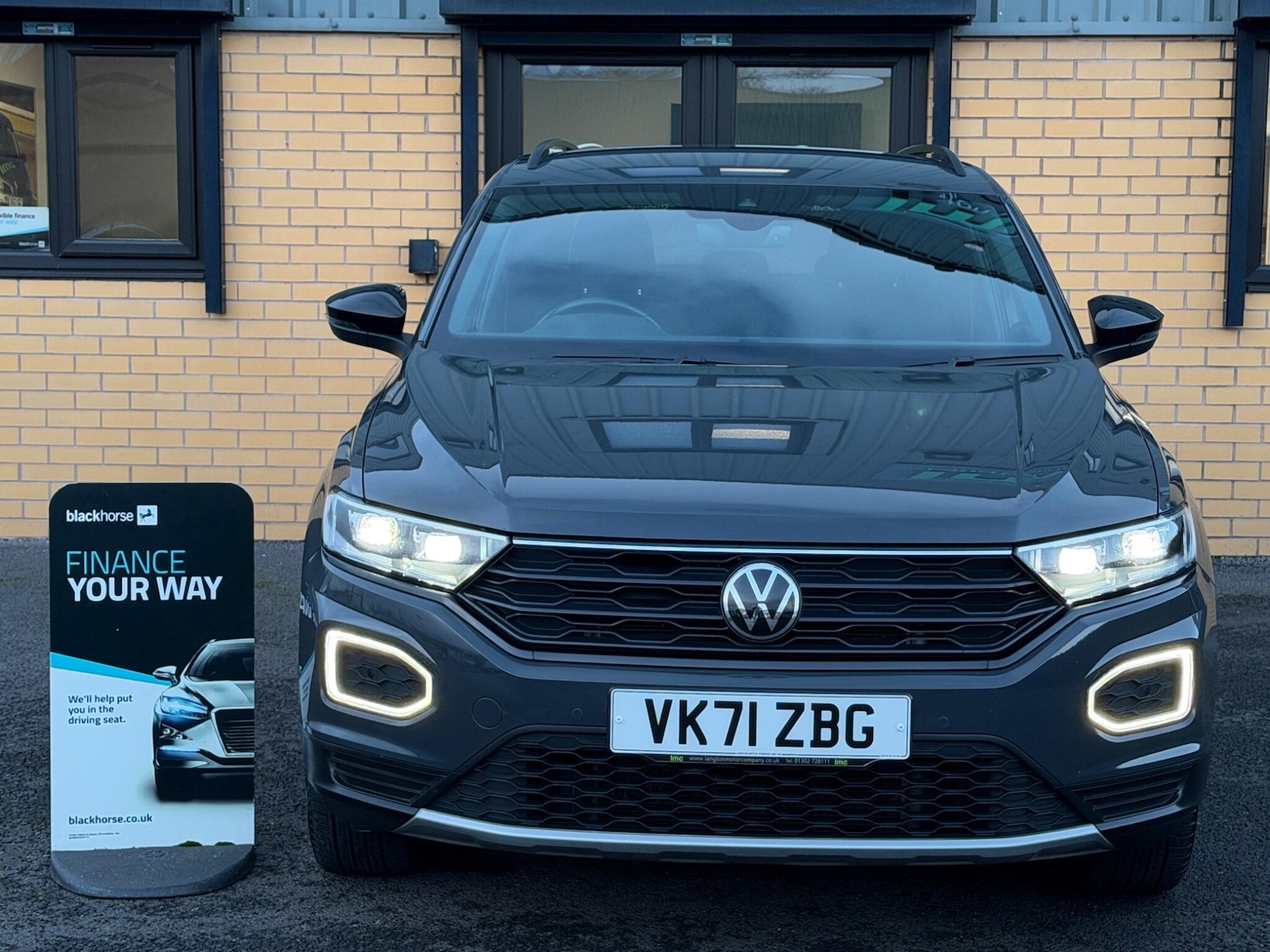 Used Volkswagen T-Roc for sale - 77238183: Photo 6