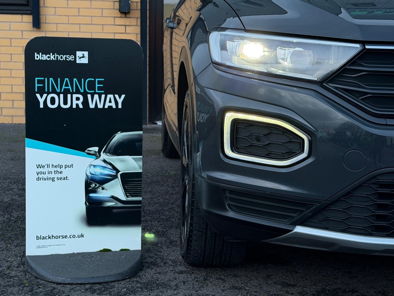 Used Volkswagen T-Roc for sale - 77238183: Photo 7