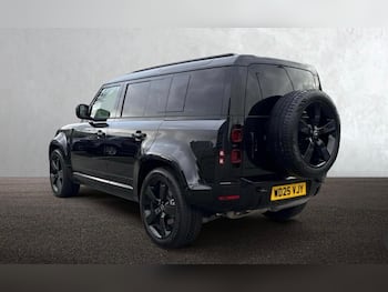Used Land Rover Defender 2025 for sale - 79645061: Photo