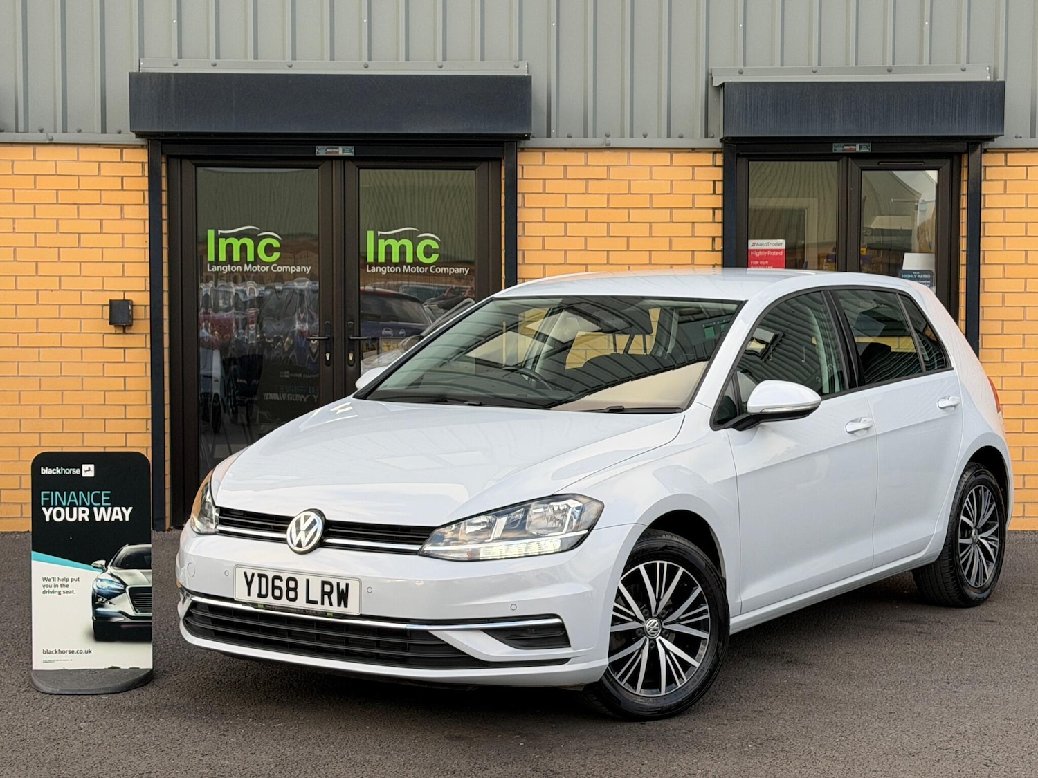 Used Volkswagen Golf 2019 for sale - 76935780: Photo 1