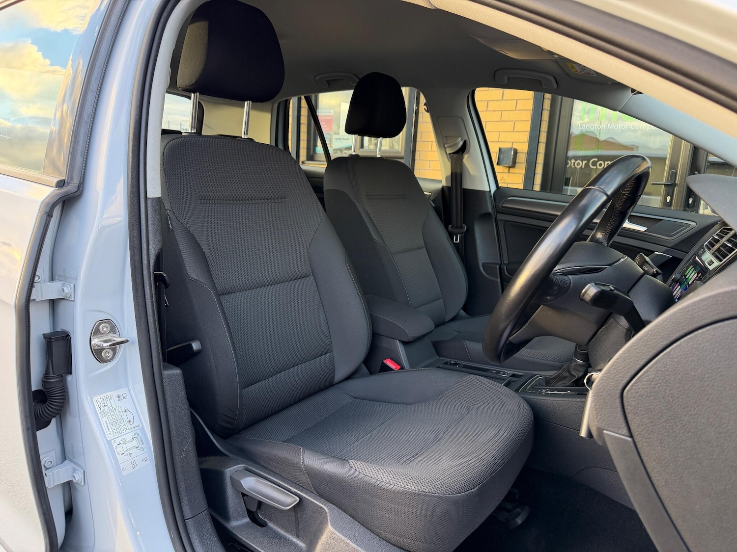 Used Volkswagen Golf 2019 for sale - 76935780: Photo 33