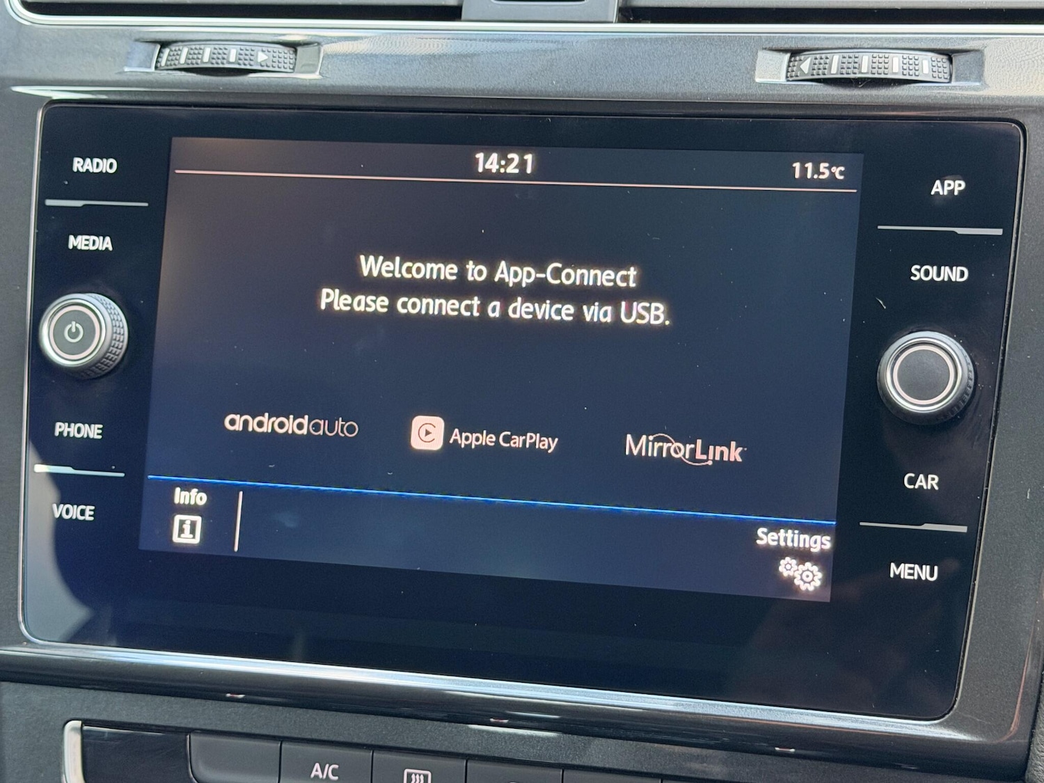 Used Volkswagen Golf 2019 for sale - 76935780: Photo 45