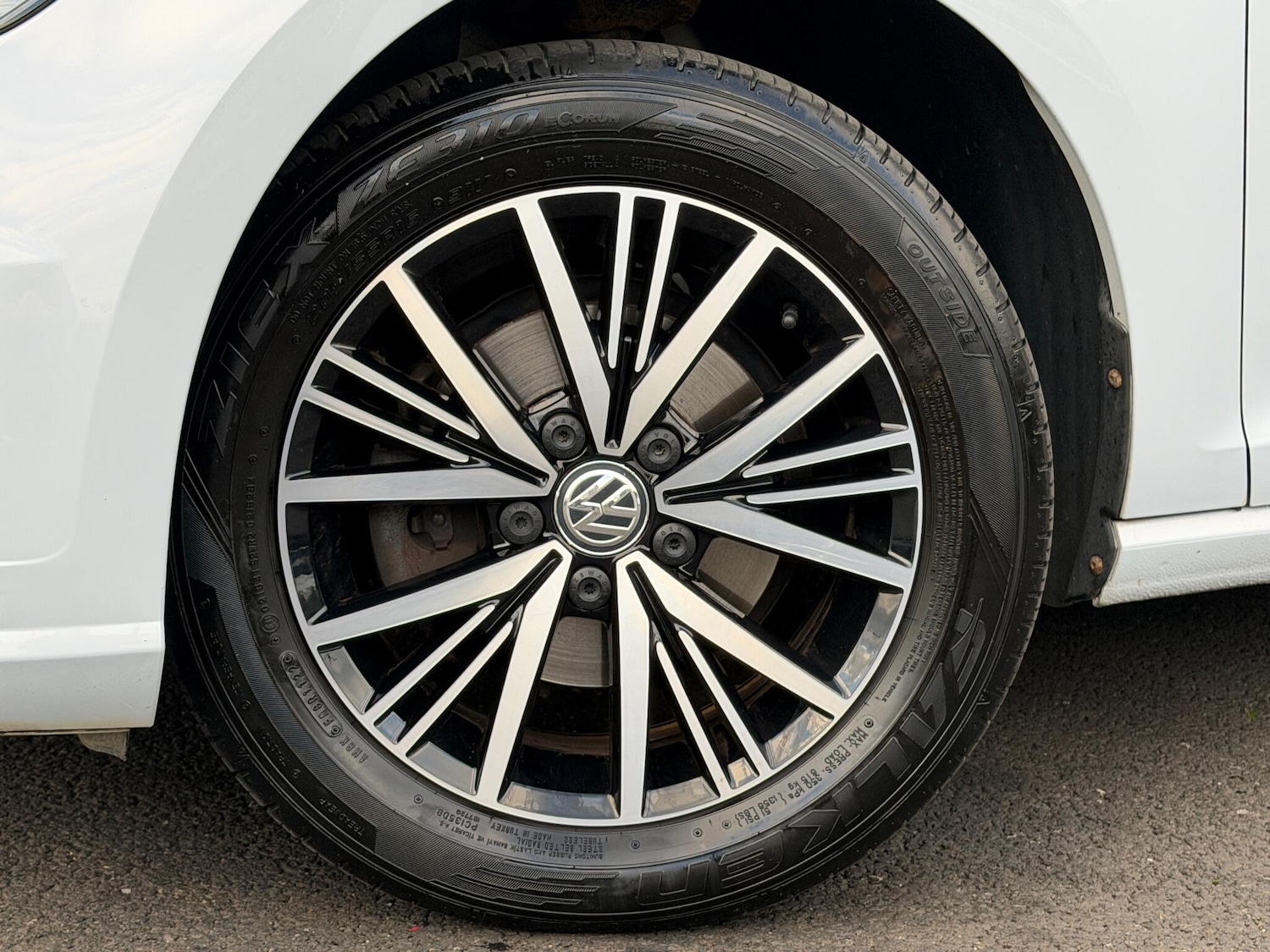 Used Volkswagen Golf 2019 for sale - 76935780: Photo 5