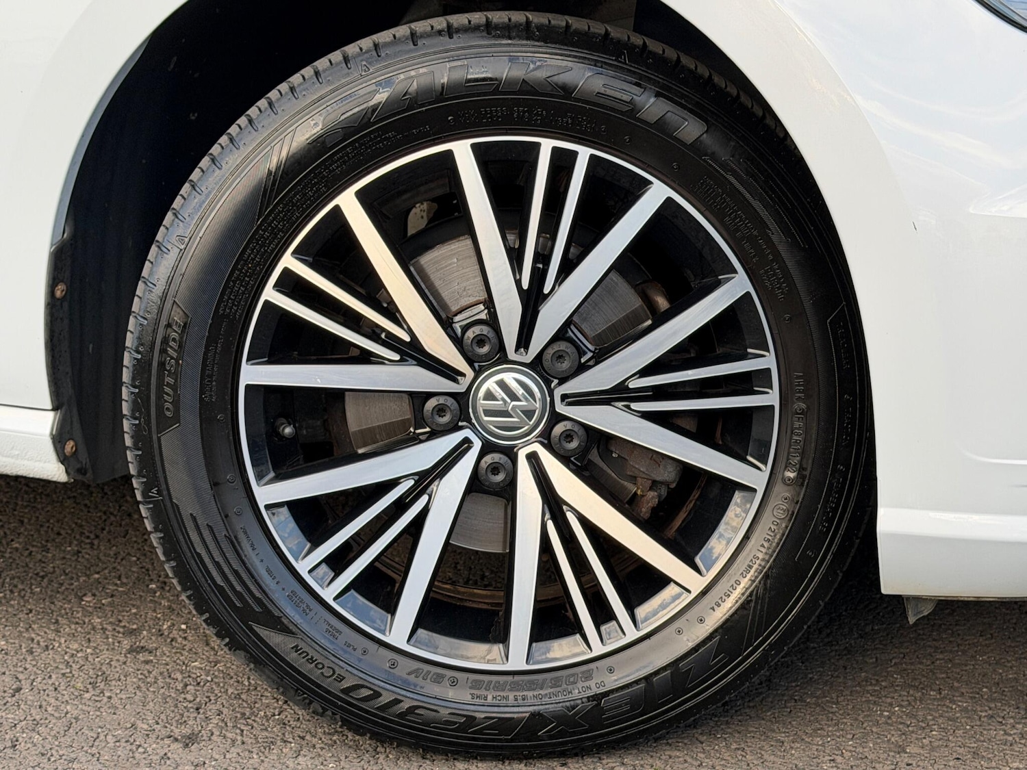 Used Volkswagen Golf 2019 for sale - 76935780: Photo 9