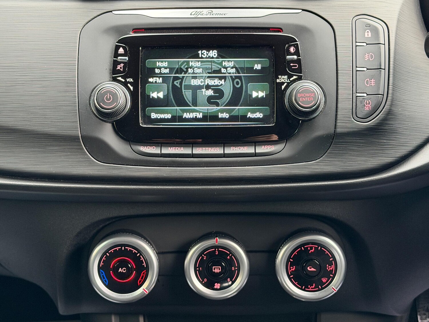 Used Alfa Romeo Giulietta 2018 for sale - 76952520: Photo 37