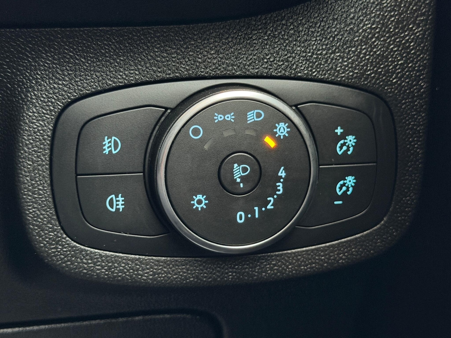 Used Ford Fiesta 2020 for sale - 77645735: Photo 61