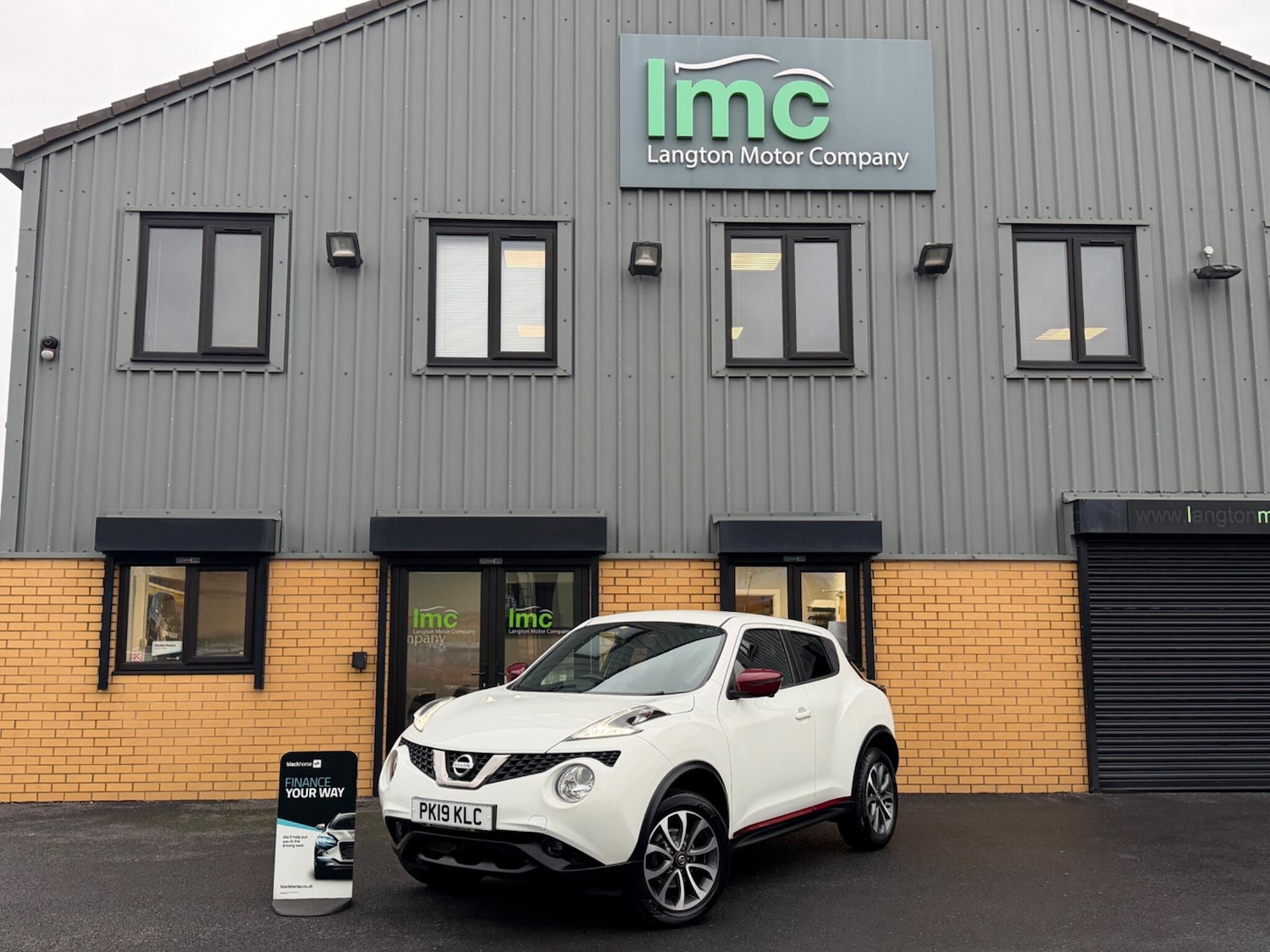 Used Nissan Juke 2019 for sale - 77331860: Photo 2