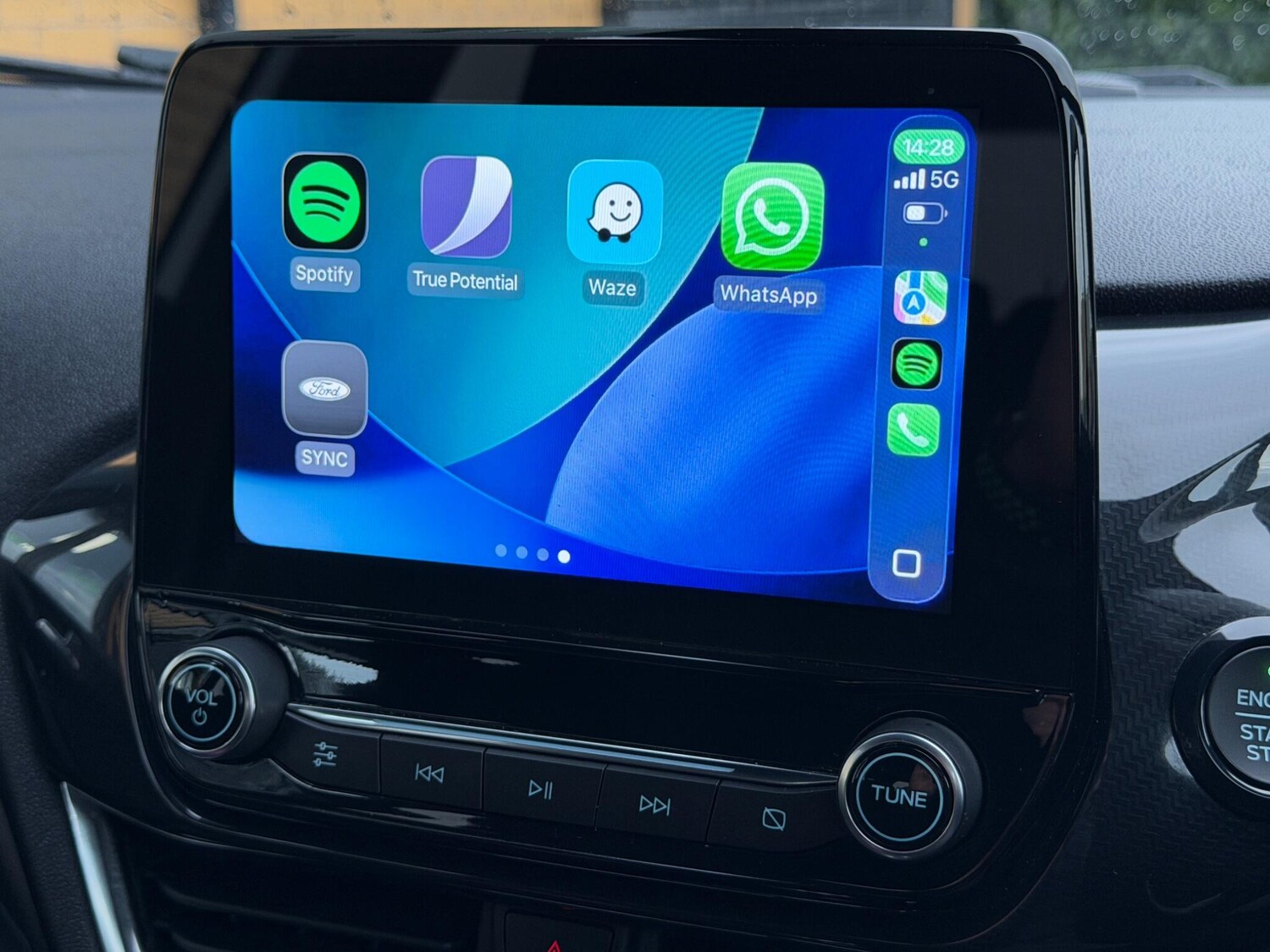 Used Ford Fiesta 2018 for sale - 77524154: Photo 44