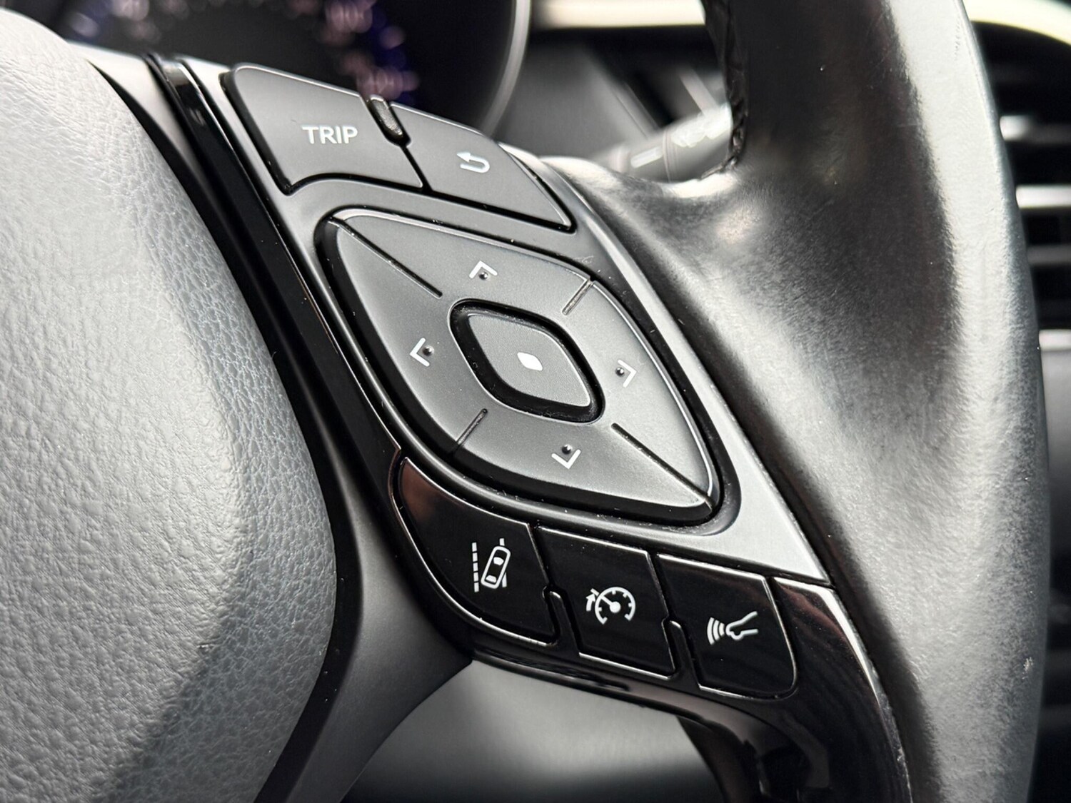 Used Toyota C-HR 2019 for sale - 77469206: Photo 44