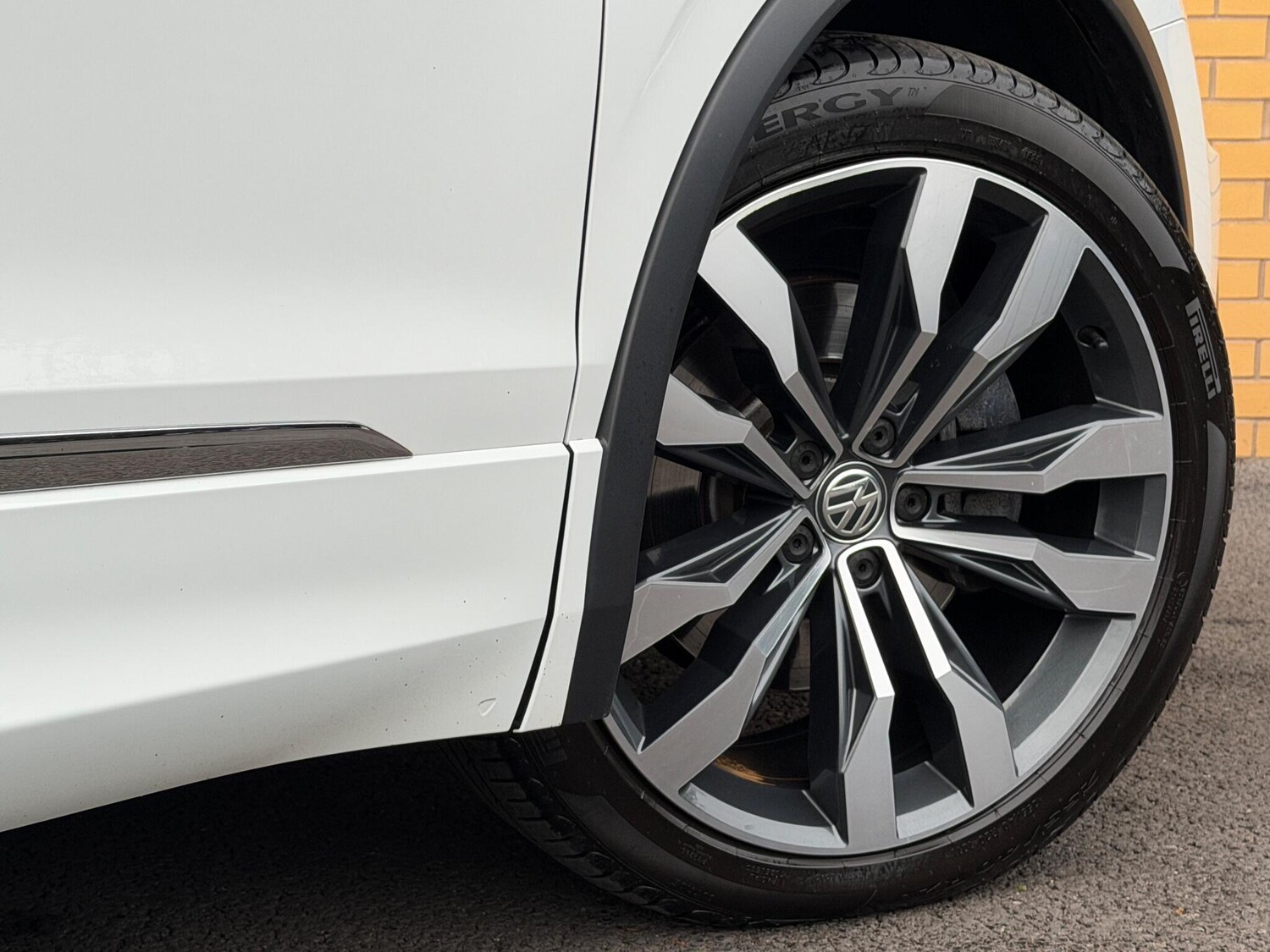 Used Volkswagen Tiguan 2017 for sale - 76886831: Photo 15