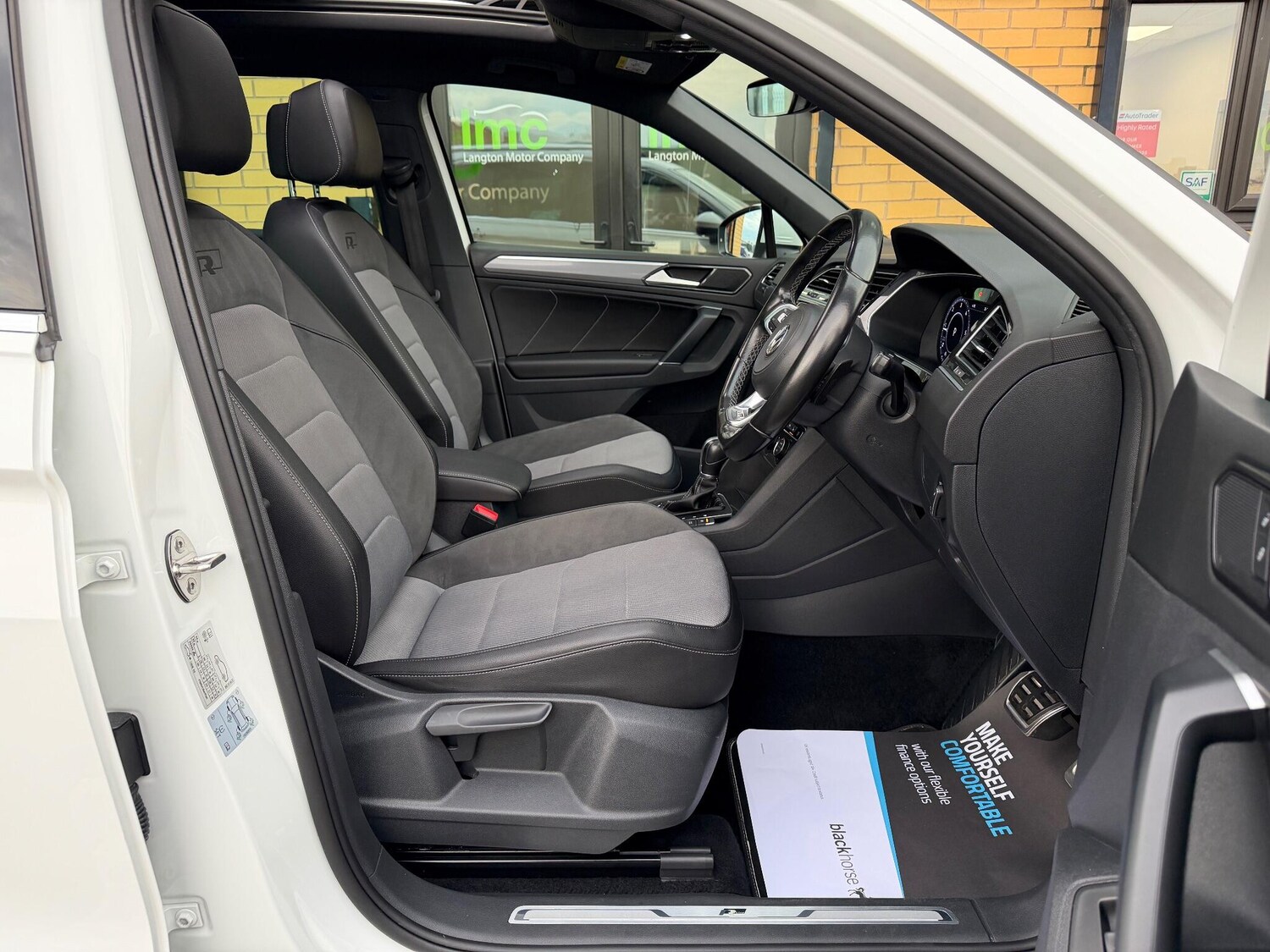 Used Volkswagen Tiguan 2017 for sale - 76886831: Photo 33