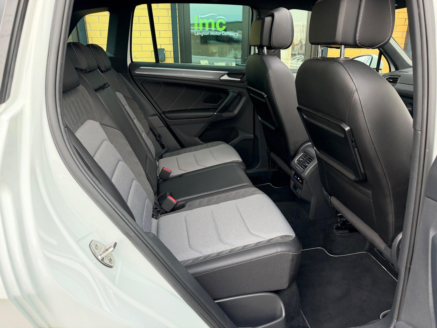 Used Volkswagen Tiguan 2017 for sale - 76886831: Photo 37