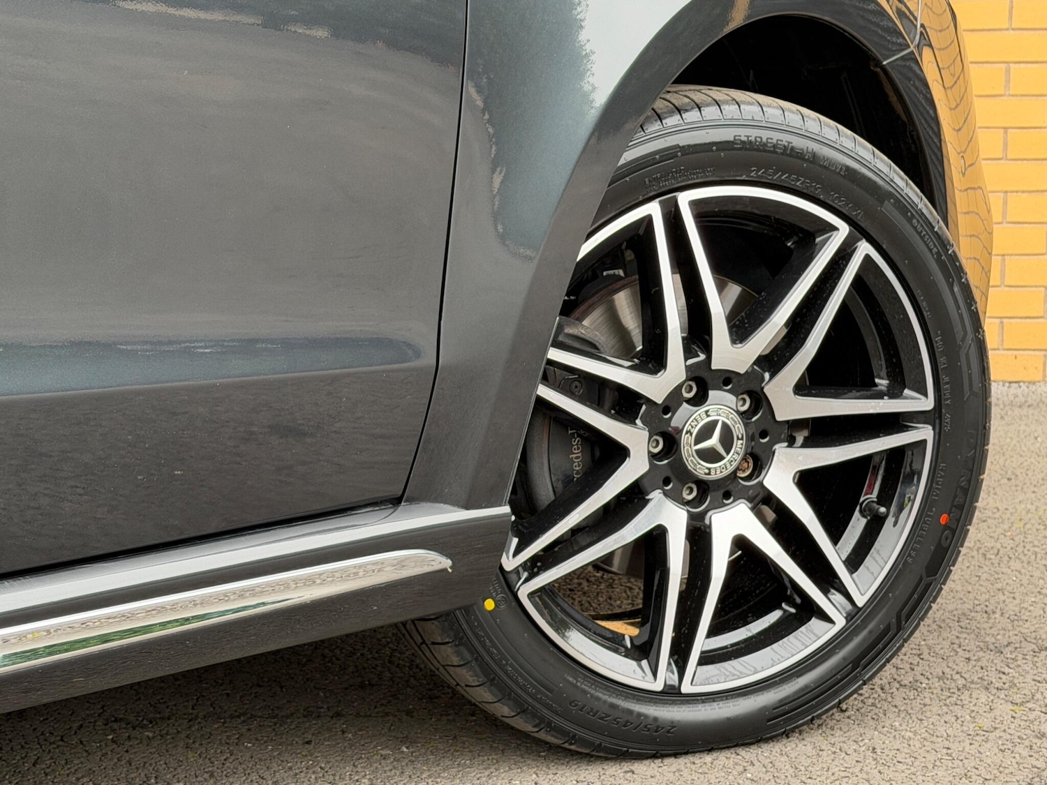 Used Mercedes-Benz V-Class 2024 for sale - 77969659: Photo 15