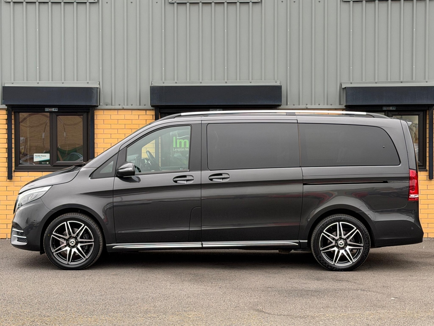 Used Mercedes-Benz V-Class 2024 for sale - 77969659: Photo 20