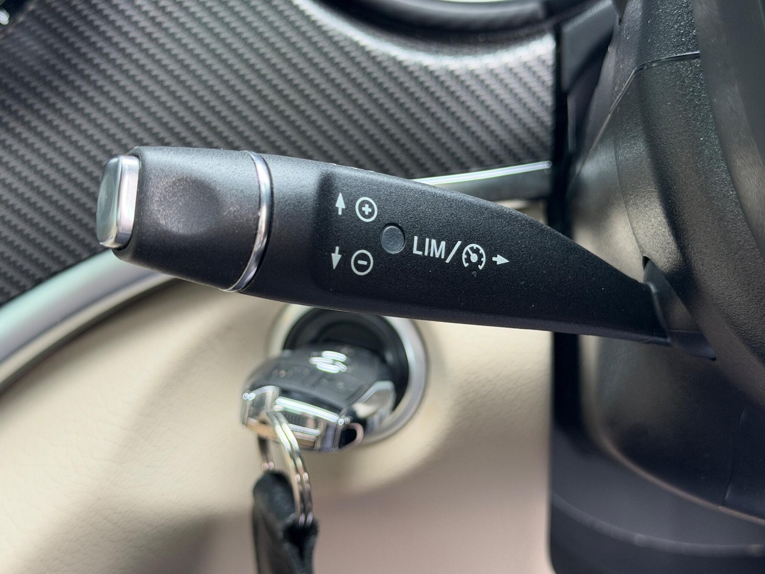 Used Mercedes-Benz V-Class 2024 for sale - 77969659: Photo 41