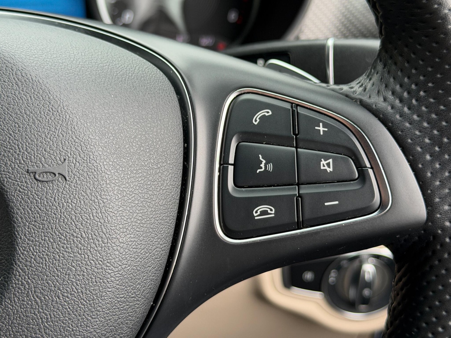 Used Mercedes-Benz V-Class 2024 for sale - 77969659: Photo 43