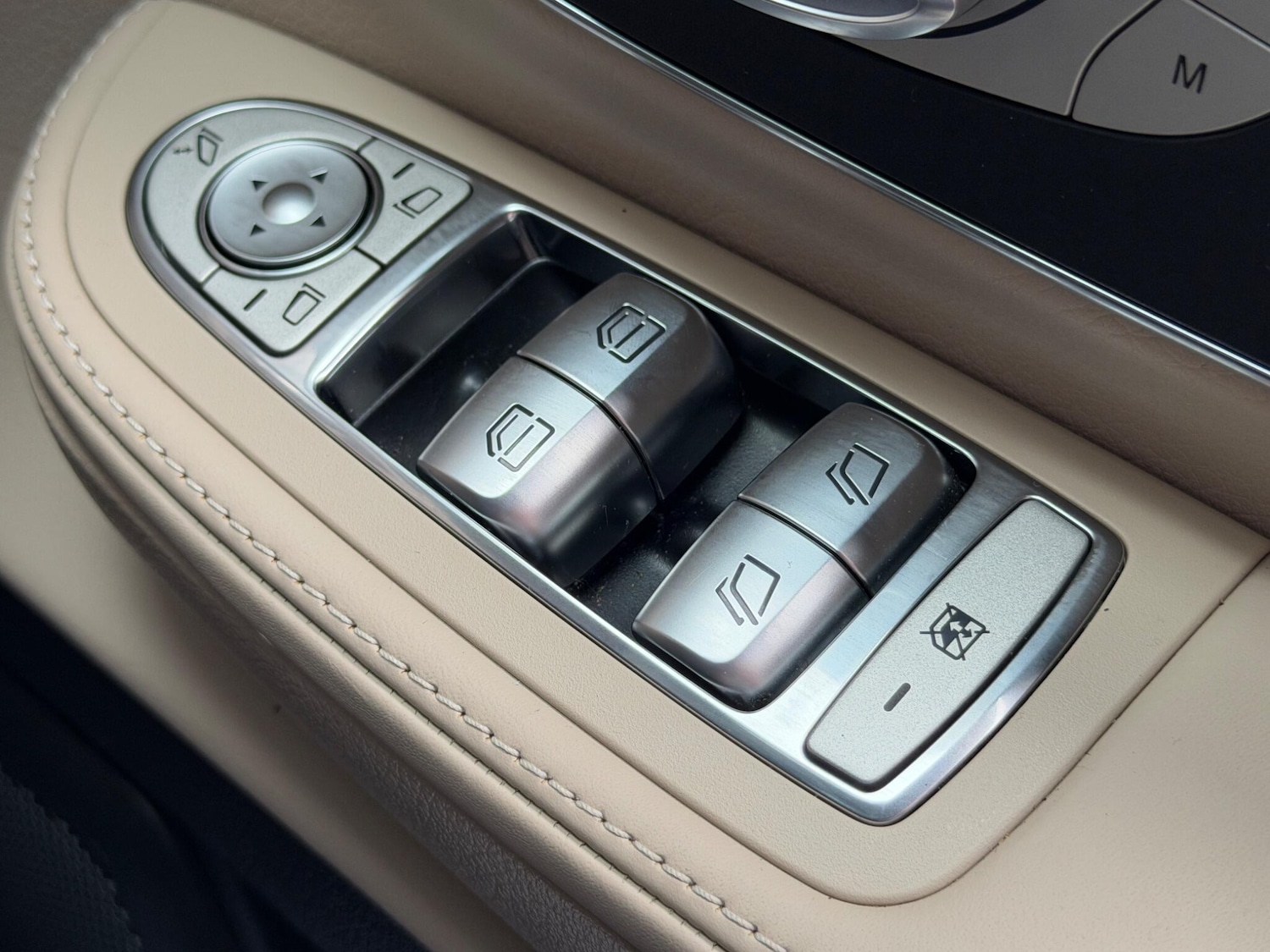 Used Mercedes-Benz V-Class 2024 for sale - 77969659: Photo 61