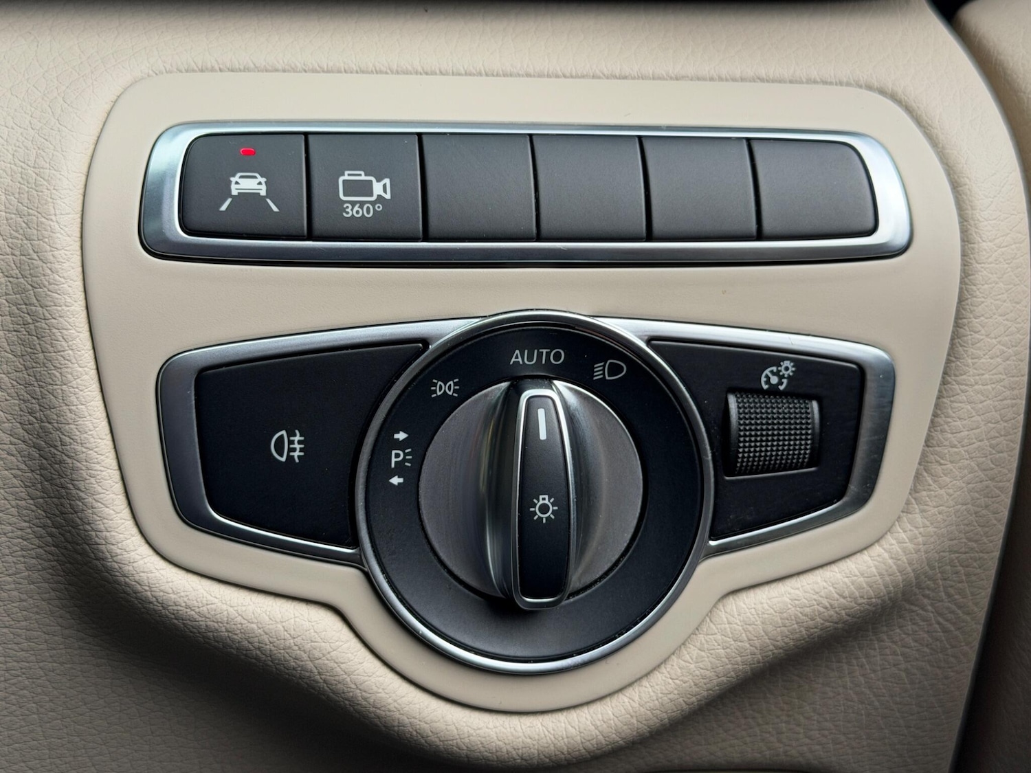 Used Mercedes-Benz V-Class 2024 for sale - 77969659: Photo 62