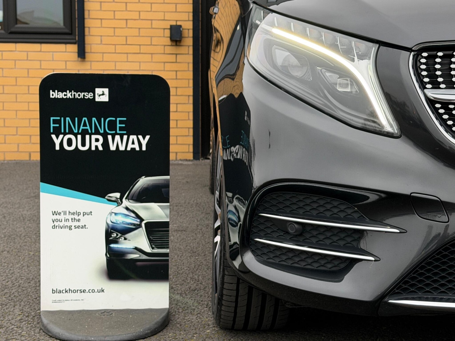 Used Mercedes-Benz V-Class 2024 for sale - 77969659: Photo 7