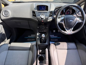 Used Ford Fiesta 2016 for sale - 78384532: Photo