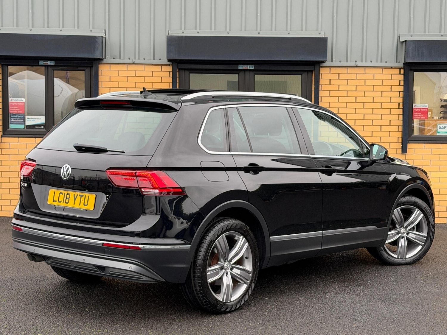 Used Volkswagen Tiguan 2018 for sale - 77015978: Photo 14