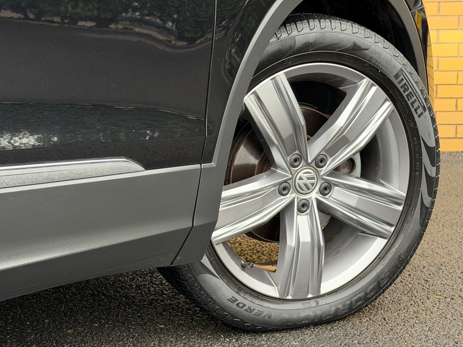 Used Volkswagen Tiguan 2018 for sale - 77015978: Photo 15