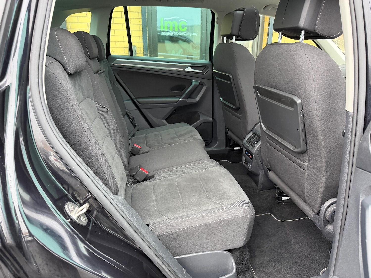 Used Volkswagen Tiguan 2018 for sale - 77015978: Photo 36