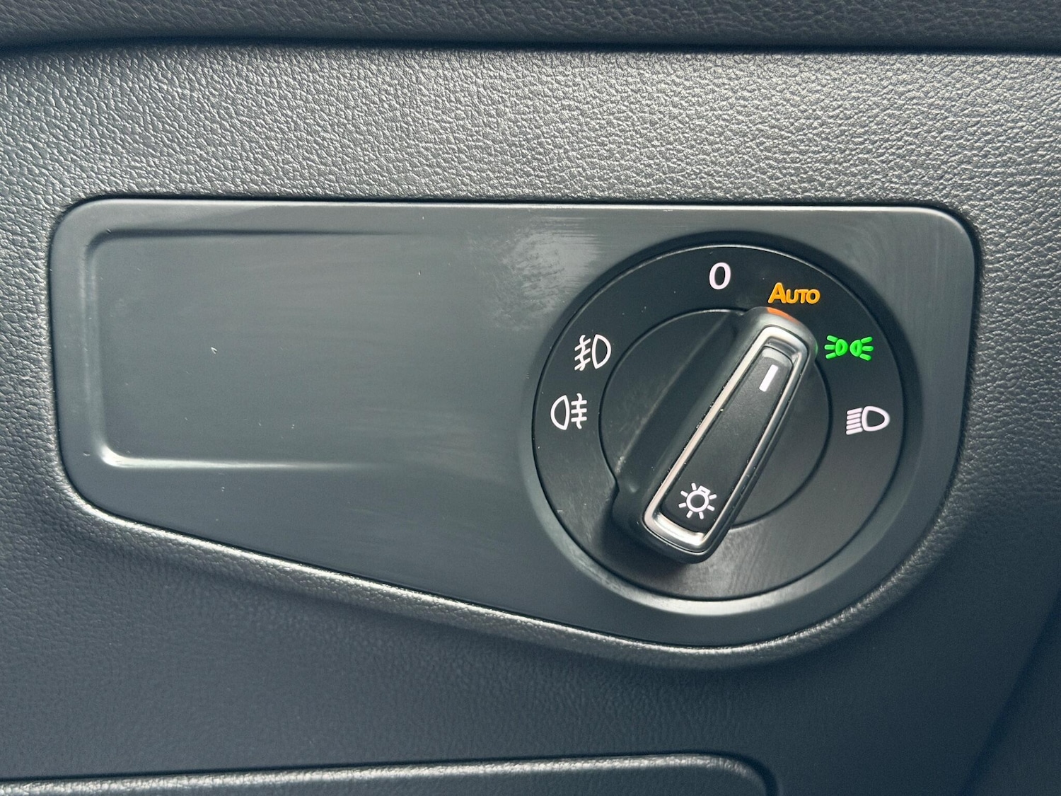 Used Volkswagen Tiguan 2018 for sale - 77015978: Photo 59