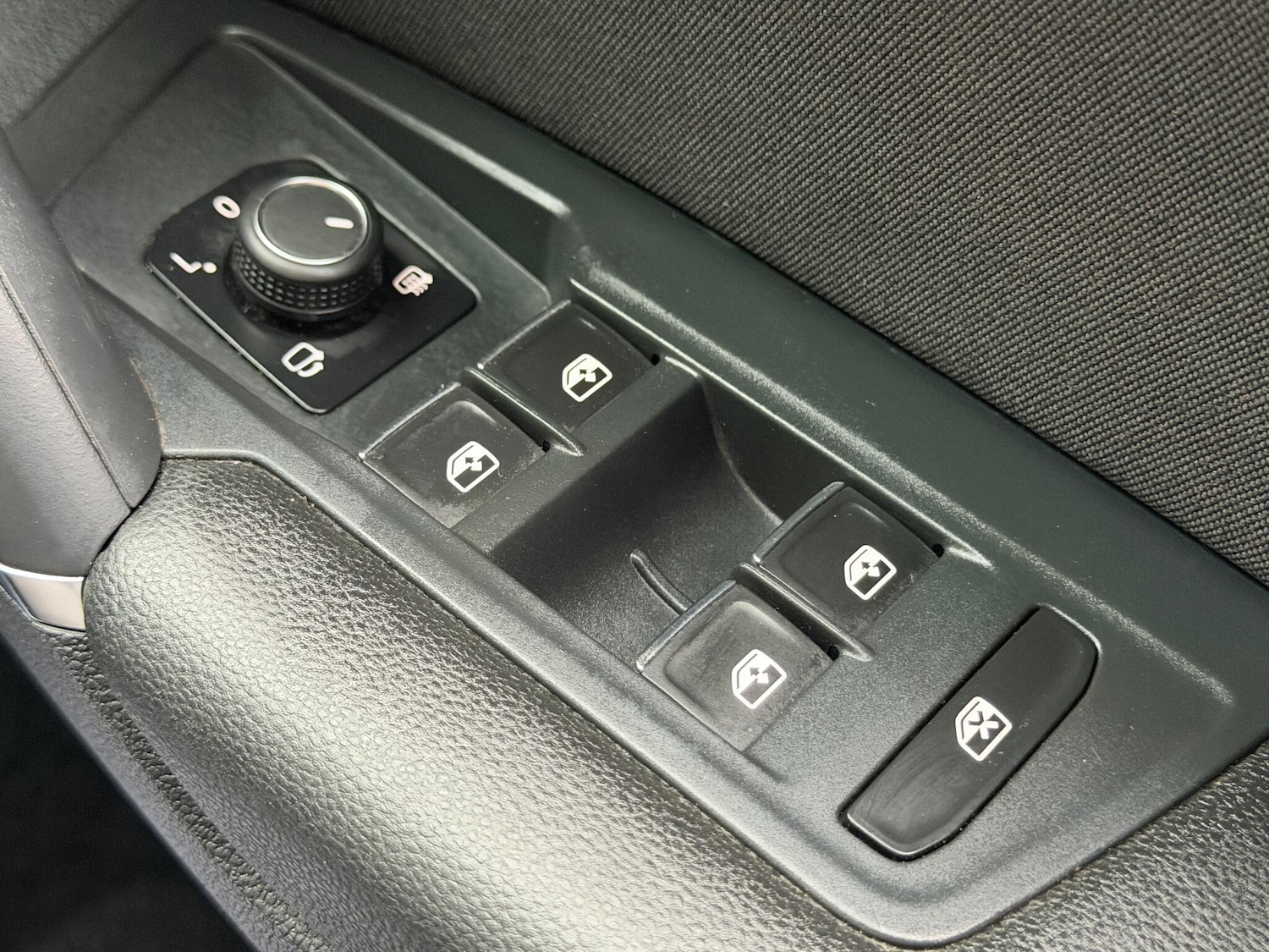 Used Volkswagen Tiguan 2018 for sale - 77015978: Photo 60