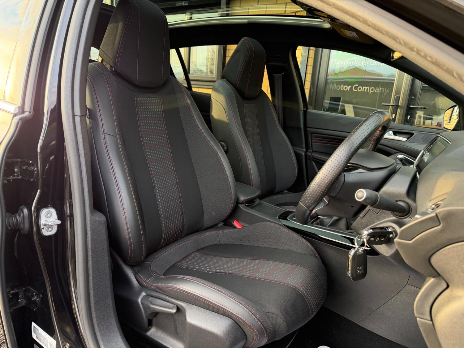 Used Peugeot 308 2018 for sale - 77496065: Photo 36