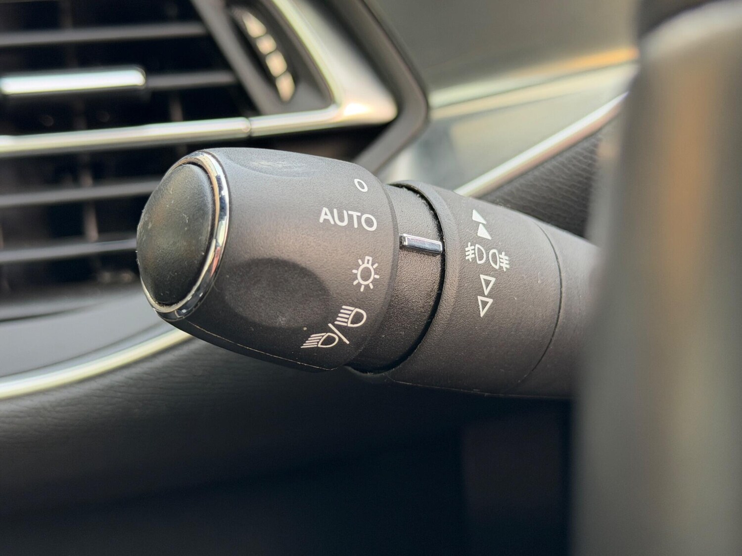 Used Peugeot 308 2018 for sale - 77496065: Photo 43