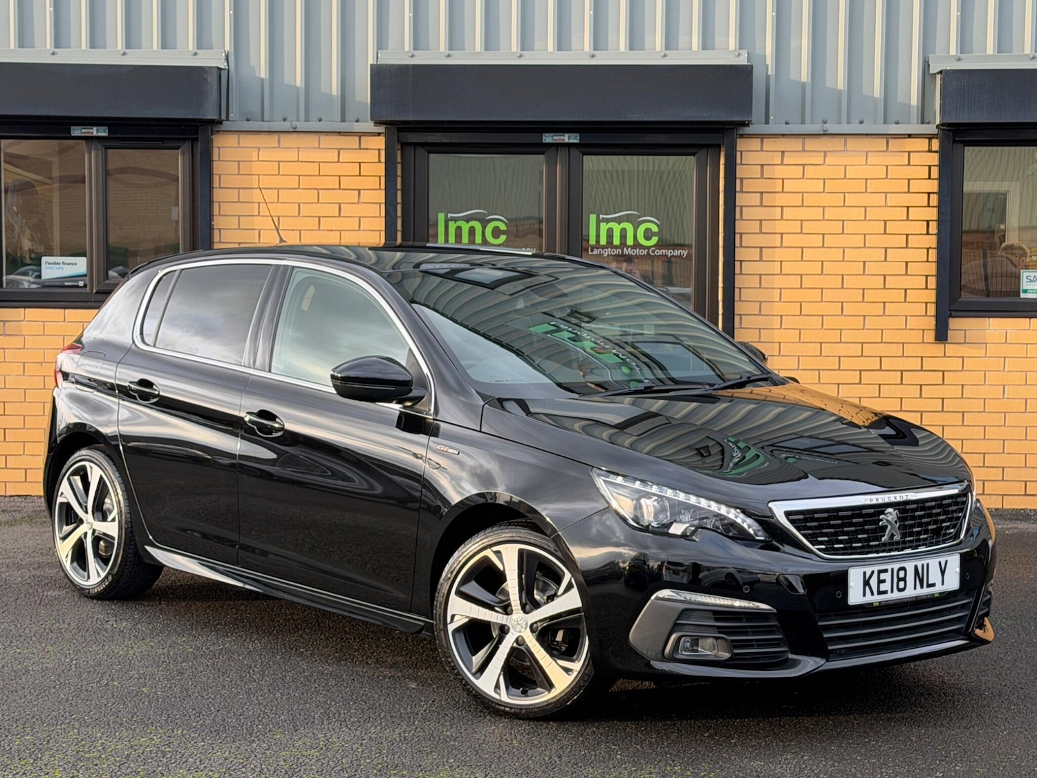 Used Peugeot 308 2018 for sale - 77496065: Photo 8