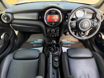 Used MINI Hatch 2019 for sale - 79553996: Photo