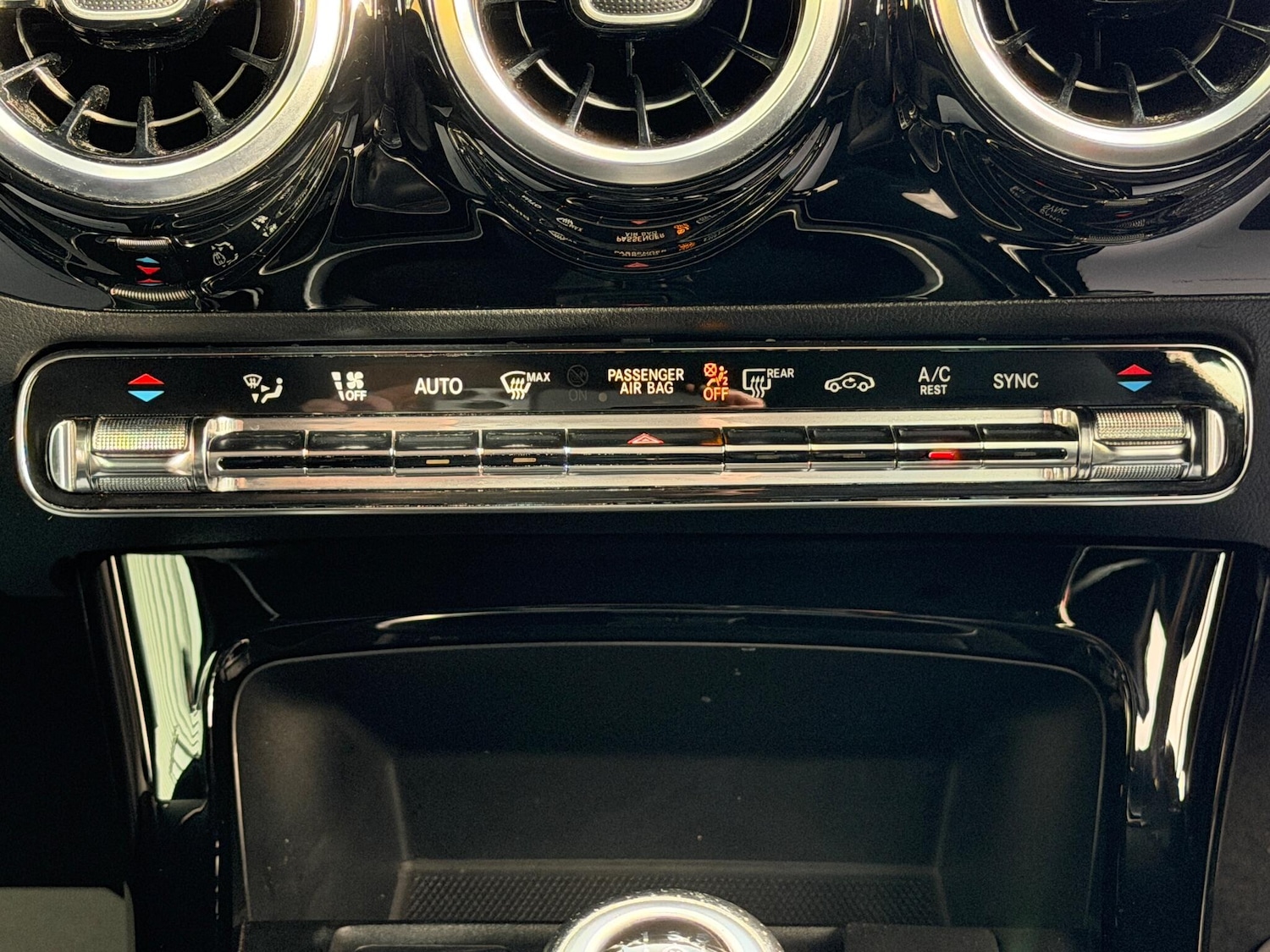 Used Mercedes-Benz A-Class 2019 for sale - 76886841: Photo 40