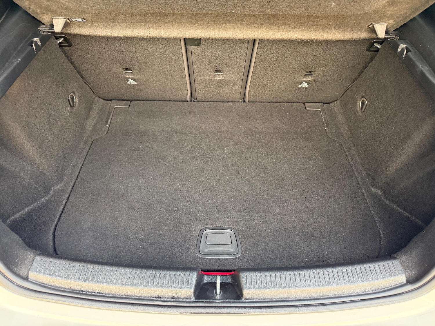 Used Mercedes-Benz A-Class 2019 for sale - 76886514: Photo 37