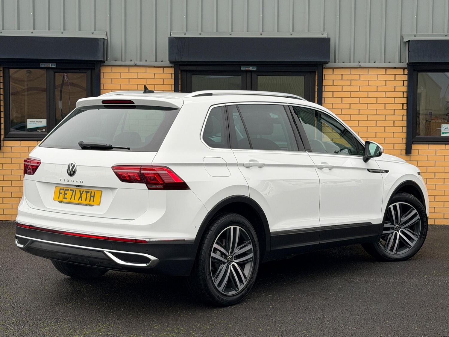 Used Volkswagen Tiguan 2021 for sale - 77625123: Photo 14