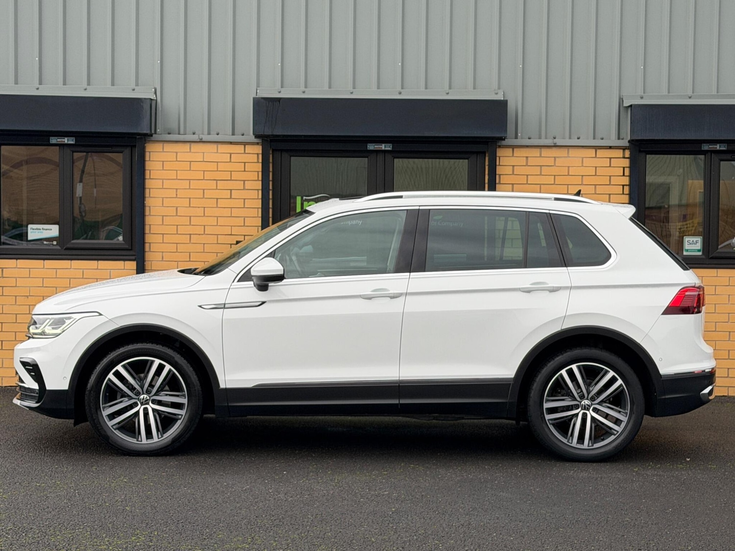 Used Volkswagen Tiguan 2021 for sale - 77625123: Photo 21